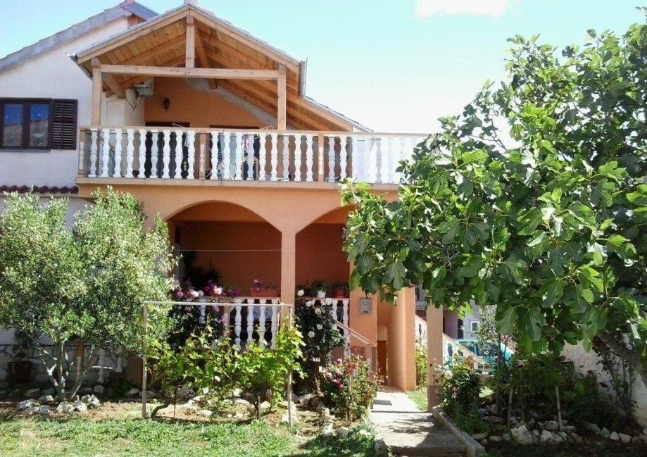 Apartment In Nin With Terrace, Air Conditioning, Wi-Fi 外观 照片